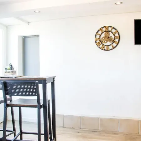 Les Logis Poitevin - Maisons - Terrasses - Detente * Poitiers